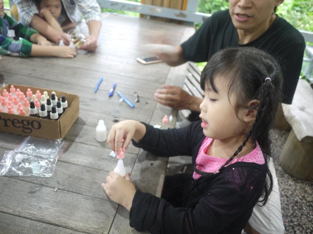 【親子DIY】宜蘭 花泉休閒農場,親子同遊樂趣多,自己手作麵條好好吃 ,DIY晶棗粽 / 生態瓶 - 第66張圖 【親子DIY】宜蘭 花泉休閒農場,親子同遊樂趣多,自己手作麵條好好吃 ,DIY晶棗粽 / 生態瓶