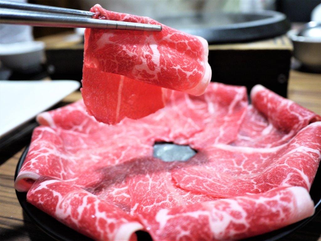 【新北美食】石都府石頭火鍋達人~新莊火鍋,巨無霸龍蝦+金多蝦海陸套餐澎湃上桌 - 第14張圖 【新北美食】石都府石頭火鍋達人~新莊火鍋,巨無霸龍蝦+金多蝦海陸套餐澎湃上桌