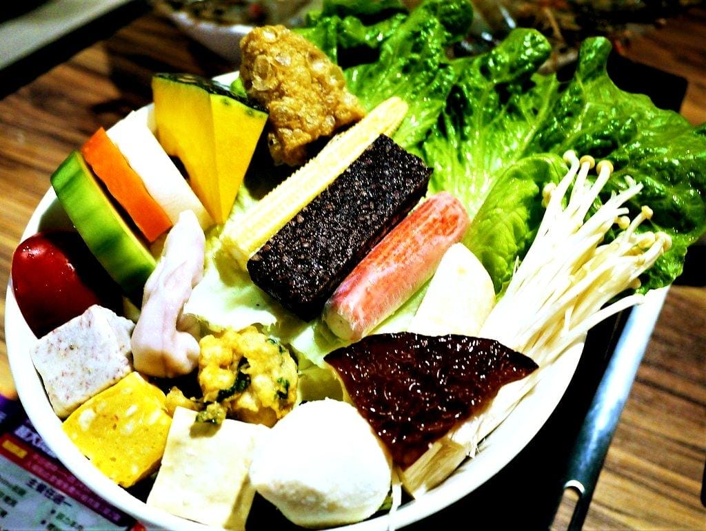 【新北美食】石都府石頭火鍋達人~新莊火鍋,巨無霸龍蝦+金多蝦海陸套餐澎湃上桌 - 第11張圖 【新北美食】石都府石頭火鍋達人~新莊火鍋,巨無霸龍蝦+金多蝦海陸套餐澎湃上桌