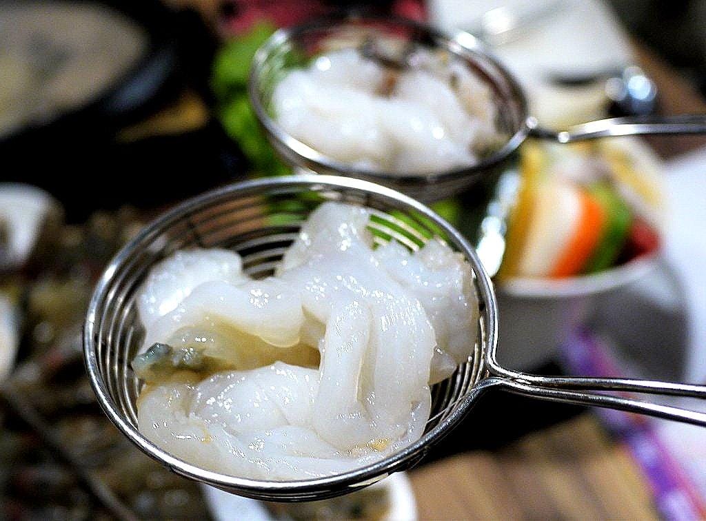 【新北美食】石都府石頭火鍋達人~新莊火鍋,巨無霸龍蝦+金多蝦海陸套餐澎湃上桌 - 第27張圖 【新北美食】石都府石頭火鍋達人~新莊火鍋,巨無霸龍蝦+金多蝦海陸套餐澎湃上桌
