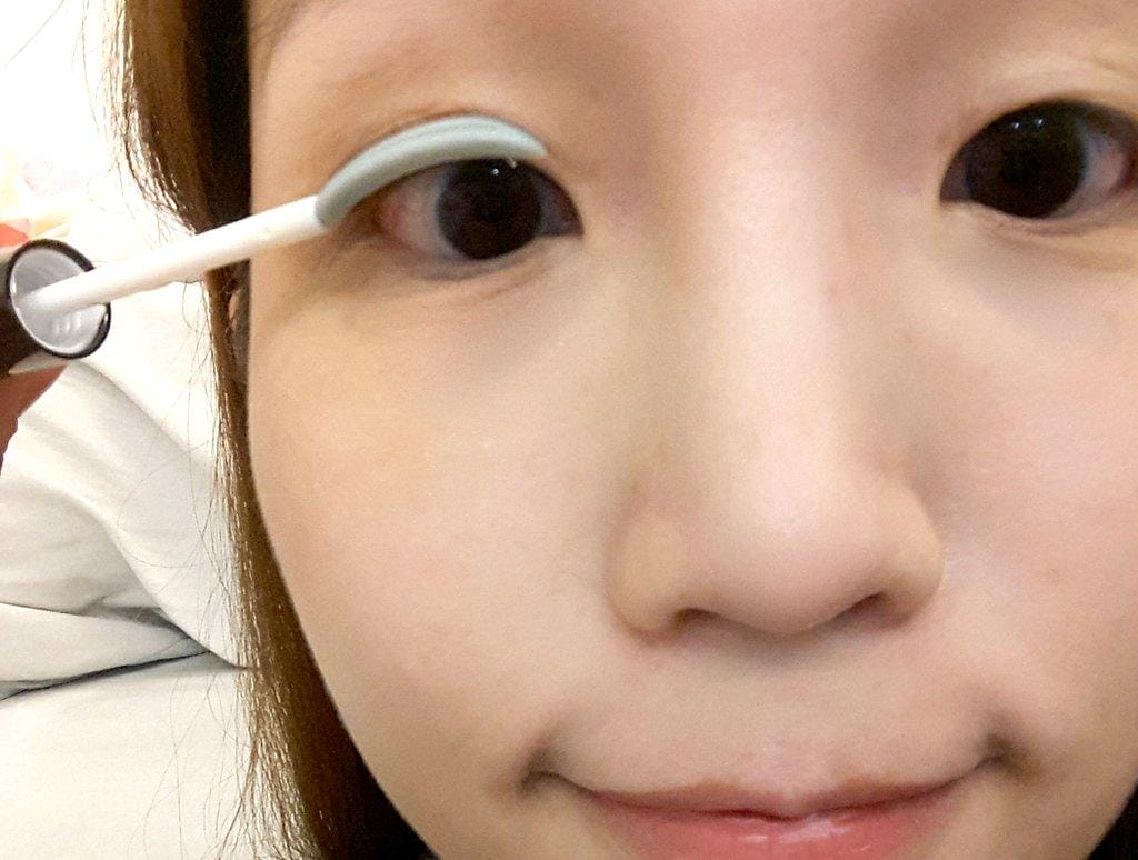 【睫毛保養】ESSEHAIR易生絲 生眉草萃取,睫毛滋養精華+雙效抗暈眼線筆(特濃配方)分享,驚豔超長進化版! - 第13張圖 【睫毛保養】ESSEHAIR易生絲 生眉草萃取,睫毛滋養精華+雙效抗暈眼線筆(特濃配方)分享,驚豔超長進化版!