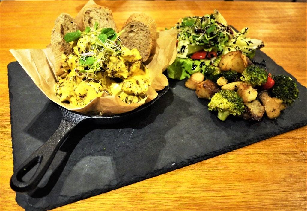 【中和美食】MASTRO 戰斧教父 (中和環球店) / 15oz招牌戰斧豬排 / 巧克力香蕉舒芙蕾鬆餅 / 中和美式餐廳 - 第25張圖 【中和美食】MASTRO 戰斧教父 (中和環球店) / 15oz招牌戰斧豬排 / 巧克力香蕉舒芙蕾鬆餅 / 中和美式餐廳