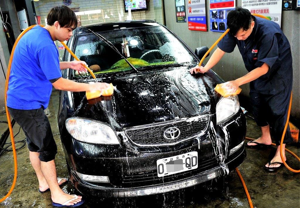 【汽車美容】CarStar卡士達汽車美容, 頂級晶亮護理 . 專業仔細 , 讓你的愛車保養更放心<影音介紹> - 第17張圖 【汽車美容】CarStar卡士達汽車美容, 頂級晶亮護理 . 專業仔細 , 讓你的愛車保養更放心<影音介紹>
