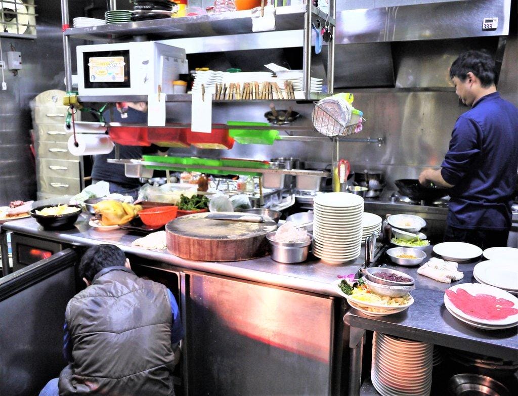 【平價海鮮料理】北投龜山島海鮮餐廳,活跳跳的新鮮食材,2018年菜外帶優惠預訂起跑<影音介紹> - 第14張圖 【平價海鮮料理】北投龜山島海鮮餐廳,活跳跳的新鮮食材,2018年菜外帶優惠預訂起跑<影音介紹>