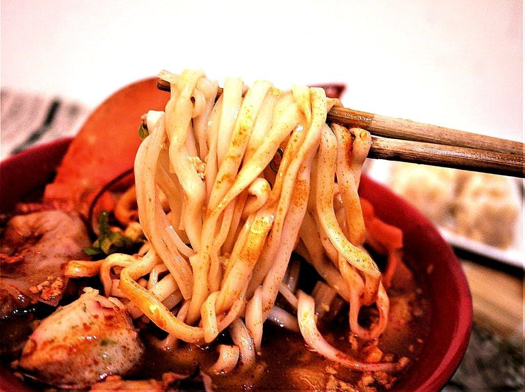 【人氣宅配】五味集食 波士頓巨螯龍蝦麵(日式豚骨/川香麻辣),集食爆汁三鮮餃 - 第21張圖 【人氣宅配】五味集食 波士頓巨螯龍蝦麵(日式豚骨/川香麻辣),集食爆汁三鮮餃