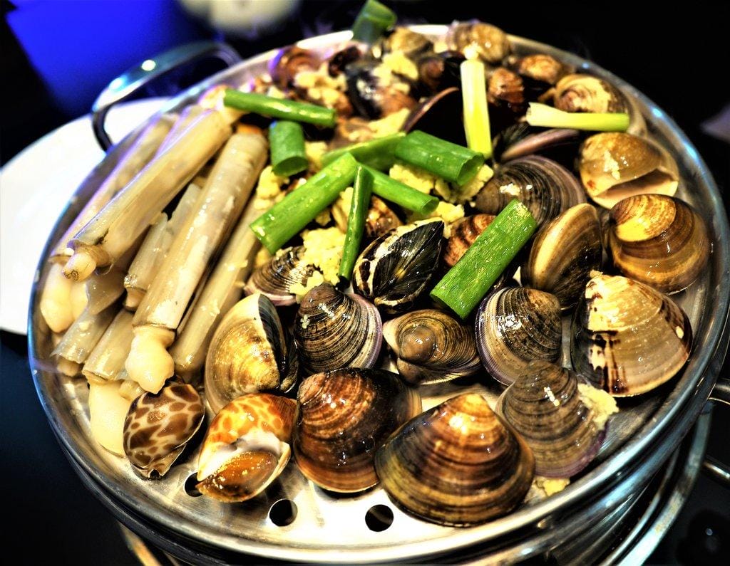 【中和火鍋】澎湖蒸鱻蒸氣火鍋 / 海鮮蒸籠塔 / 食材新鮮.一層又一層澎湃海鮮 - 第19張圖 【中和火鍋】澎湖蒸鱻蒸氣火鍋 / 海鮮蒸籠塔 / 食材新鮮.一層又一層澎湃海鮮