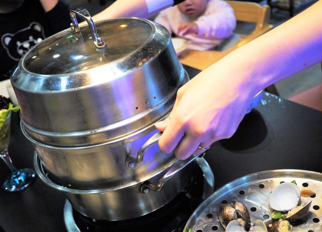 【中和火鍋】澎湖蒸鱻蒸氣火鍋 / 海鮮蒸籠塔 / 食材新鮮.一層又一層澎湃海鮮 - 第44張圖 【中和火鍋】澎湖蒸鱻蒸氣火鍋 / 海鮮蒸籠塔 / 食材新鮮.一層又一層澎湃海鮮