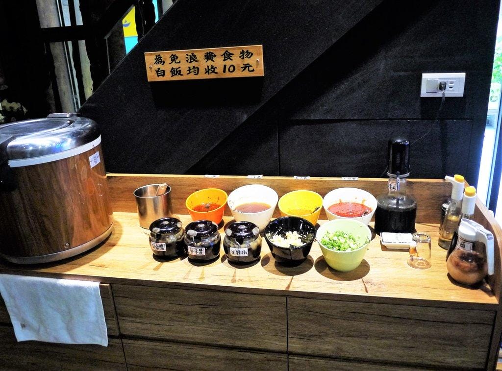 【中和火鍋】澎湖蒸鱻蒸氣火鍋 / 海鮮蒸籠塔 / 食材新鮮.一層又一層澎湃海鮮 - 第10張圖 【中和火鍋】澎湖蒸鱻蒸氣火鍋 / 海鮮蒸籠塔 / 食材新鮮.一層又一層澎湃海鮮