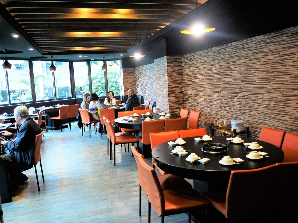 【中和火鍋】澎湖蒸鱻蒸氣火鍋 / 海鮮蒸籠塔 / 食材新鮮.一層又一層澎湃海鮮 - 第9張圖 【中和火鍋】澎湖蒸鱻蒸氣火鍋 / 海鮮蒸籠塔 / 食材新鮮.一層又一層澎湃海鮮