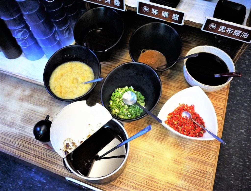 【中和燒烤吃到飽】燒惑日式炭火燒肉店 ,頂級肉品-澎湃海鮮大餐,桌邊服務.打卡送泰國蝦(捷運景安站)文末影音介紹 - 第12張圖 【中和燒烤吃到飽】燒惑日式炭火燒肉店 ,頂級肉品-澎湃海鮮大餐,桌邊服務.打卡送泰國蝦(捷運景安站)文末影音介紹