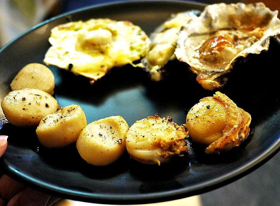 【中和燒烤吃到飽】燒惑日式炭火燒肉店 ,頂級肉品-澎湃海鮮大餐,桌邊服務.打卡送泰國蝦(捷運景安站)文末影音介紹 - 第52張圖 【中和燒烤吃到飽】燒惑日式炭火燒肉店 ,頂級肉品-澎湃海鮮大餐,桌邊服務.打卡送泰國蝦(捷運景安站)文末影音介紹