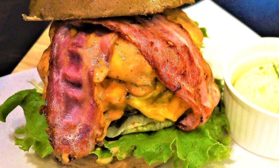 【漢堡早午餐】HALF TIME ‧ Burger N Brunch,大份量澎湃早午餐,讓人大大的滿足,捷運信義安和 - 第21張圖 【漢堡早午餐】HALF TIME ‧ Burger N Brunch,大份量澎湃早午餐,讓人大大的滿足,捷運信義安和