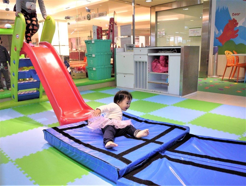【松山區親子餐廳】跳跳蛙親子運動餐廳,結合了多樣體能設備.媽寶聚餐好地方,文內完整菜單 - 第52張圖 【松山區親子餐廳】跳跳蛙親子運動餐廳,結合了多樣體能設備.媽寶聚餐好地方,文內完整菜單