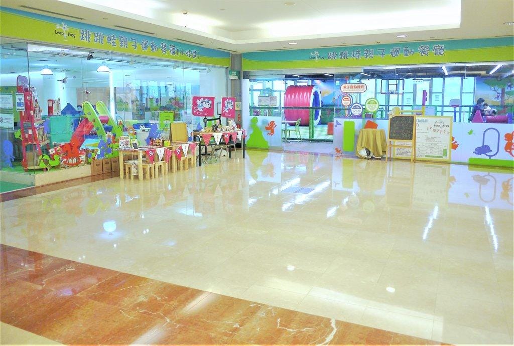 【松山區親子餐廳】跳跳蛙親子運動餐廳,結合了多樣體能設備.媽寶聚餐好地方,文內完整菜單 - 第3張圖 【松山區親子餐廳】跳跳蛙親子運動餐廳,結合了多樣體能設備.媽寶聚餐好地方,文內完整菜單