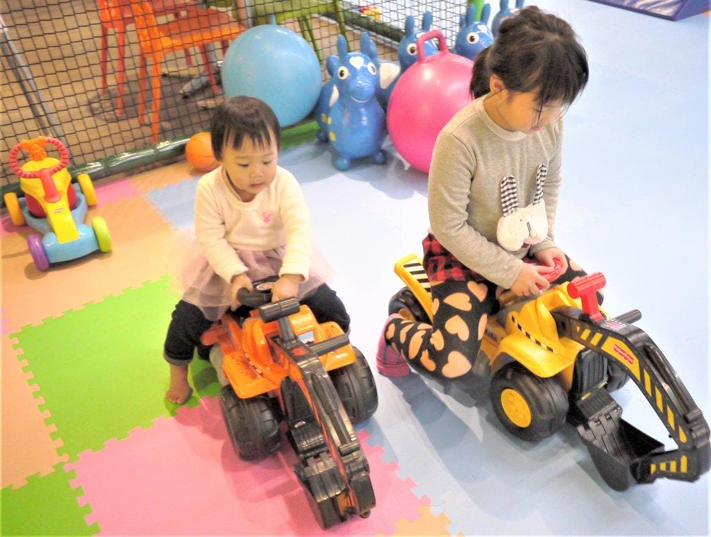 【松山區親子餐廳】跳跳蛙親子運動餐廳,結合了多樣體能設備.媽寶聚餐好地方,文內完整菜單 - 第44張圖 【松山區親子餐廳】跳跳蛙親子運動餐廳,結合了多樣體能設備.媽寶聚餐好地方,文內完整菜單