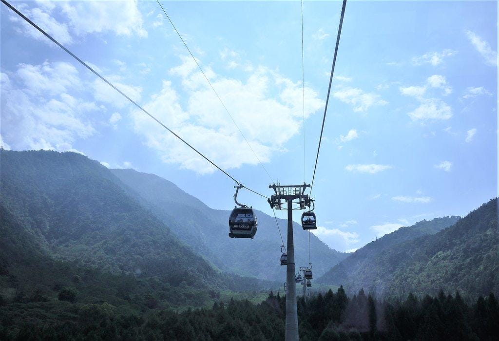 【南投景點 】九族文化村,透明纜車連結日月潭 / 浪漫粉紅櫻花季 / 水晶餐廳寬闊視野(文末影音) - 第7張圖 【南投景點 】九族文化村,透明纜車連結日月潭 / 浪漫粉紅櫻花季 / 水晶餐廳寬闊視野(文末影音)