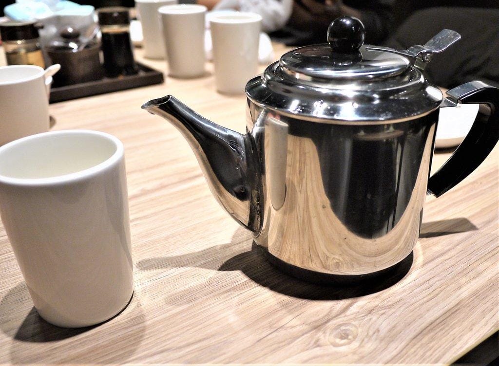 【台北 食記 】泰和樓 – 道地的東北小館，東北酸菜白肉鍋 / 叢林雞 / 銀絲卷