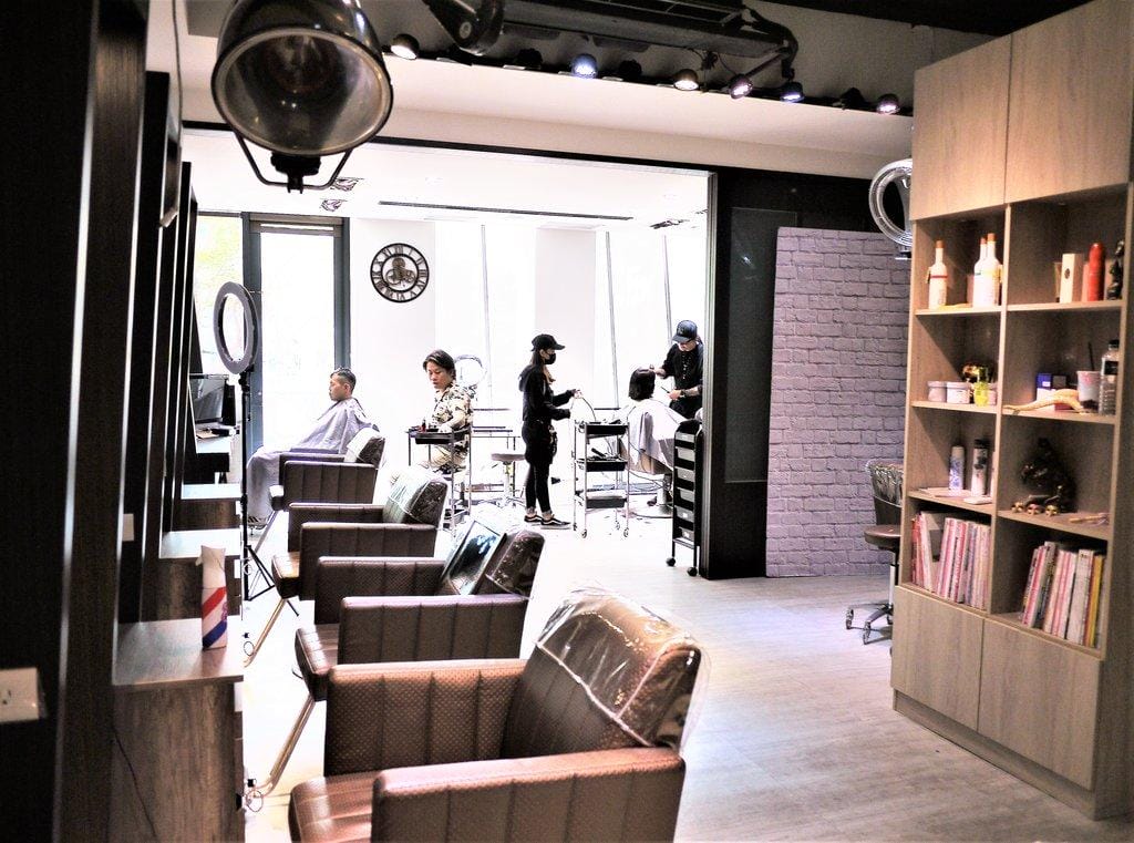 【中山區髮廊】FIN hair – 設計師Andy蜜糖紫+霧面紫灰暈染.低調浪漫髮色 - 第6張圖 【中山區髮廊】FIN hair – 設計師Andy蜜糖紫+霧面紫灰暈染.低調浪漫髮色