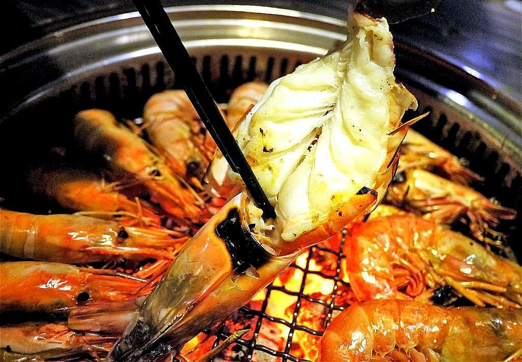 【信義區美食】好客無煙海鮮炭火燒肉.提供新鮮海鮮.沙拉吧吃到飽 / DJ陪伴,飲料啤酒暢飲(文末最新完整菜單) - 第25張圖 【信義區美食】好客無煙海鮮炭火燒肉.提供新鮮海鮮.沙拉吧吃到飽 / DJ陪伴,飲料啤酒暢飲(文末最新完整菜單)
