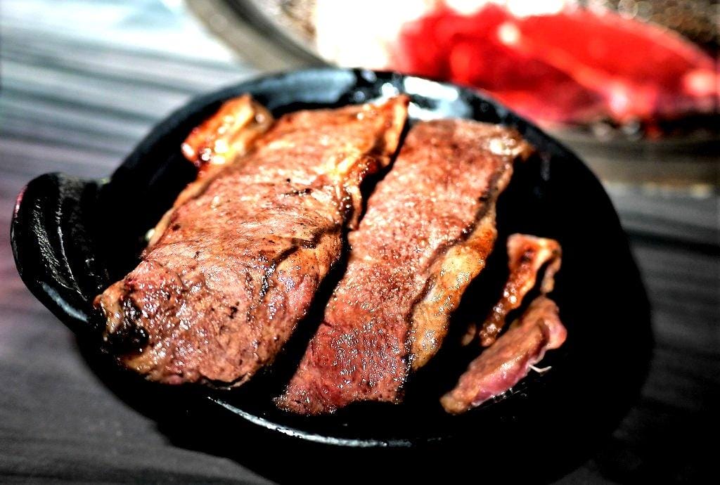 【信義區美食】好客無煙海鮮炭火燒肉.提供新鮮海鮮.沙拉吧吃到飽 / DJ陪伴,飲料啤酒暢飲(文末最新完整菜單) - 第19張圖 【信義區美食】好客無煙海鮮炭火燒肉.提供新鮮海鮮.沙拉吧吃到飽 / DJ陪伴,飲料啤酒暢飲(文末最新完整菜單)