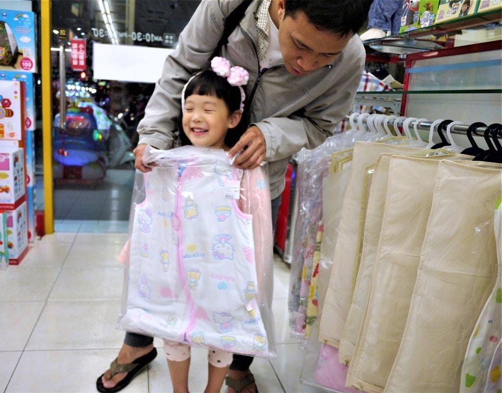 【育兒商品】卡多摩嬰童館.台北必逛婦嬰用品店.商場空間大 / 親子一同逛 / 華山愛分享親子市集 - 第20張圖 【育兒商品】卡多摩嬰童館.台北必逛婦嬰用品店.商場空間大 / 親子一同逛 / 華山愛分享親子市集
