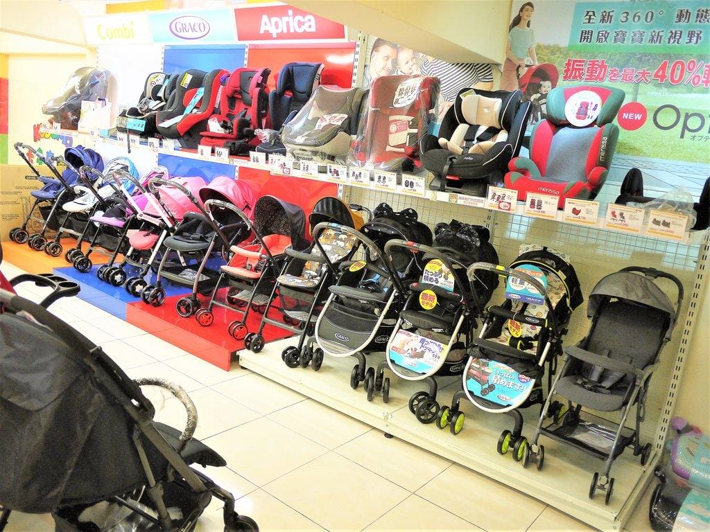【育兒商品】卡多摩嬰童館.台北必逛婦嬰用品店.商場空間大 / 親子一同逛 / 華山愛分享親子市集 - 第22張圖 【育兒商品】卡多摩嬰童館.台北必逛婦嬰用品店.商場空間大 / 親子一同逛 / 華山愛分享親子市集