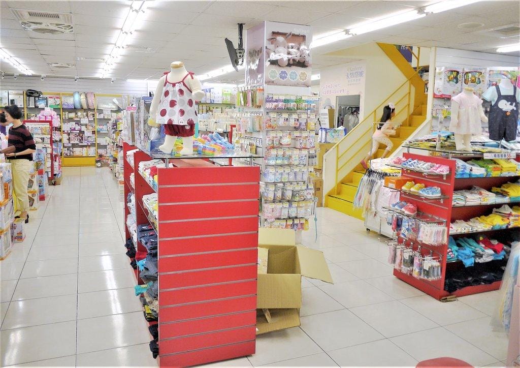 【育兒商品】卡多摩嬰童館.台北必逛婦嬰用品店.商場空間大 / 親子一同逛 / 華山愛分享親子市集 - 第5張圖 【育兒商品】卡多摩嬰童館.台北必逛婦嬰用品店.商場空間大 / 親子一同逛 / 華山愛分享親子市集