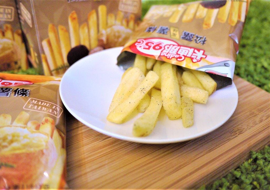 【零食】比日本的還好吃,百吃不膩~卡廸那95℃ 松露風味薯條&黑胡椒風味薯條,席捲你的味蕾 - 第7張圖 【零食】比日本的還好吃,百吃不膩~卡廸那95℃ 松露風味薯條&黑胡椒風味薯條,席捲你的味蕾