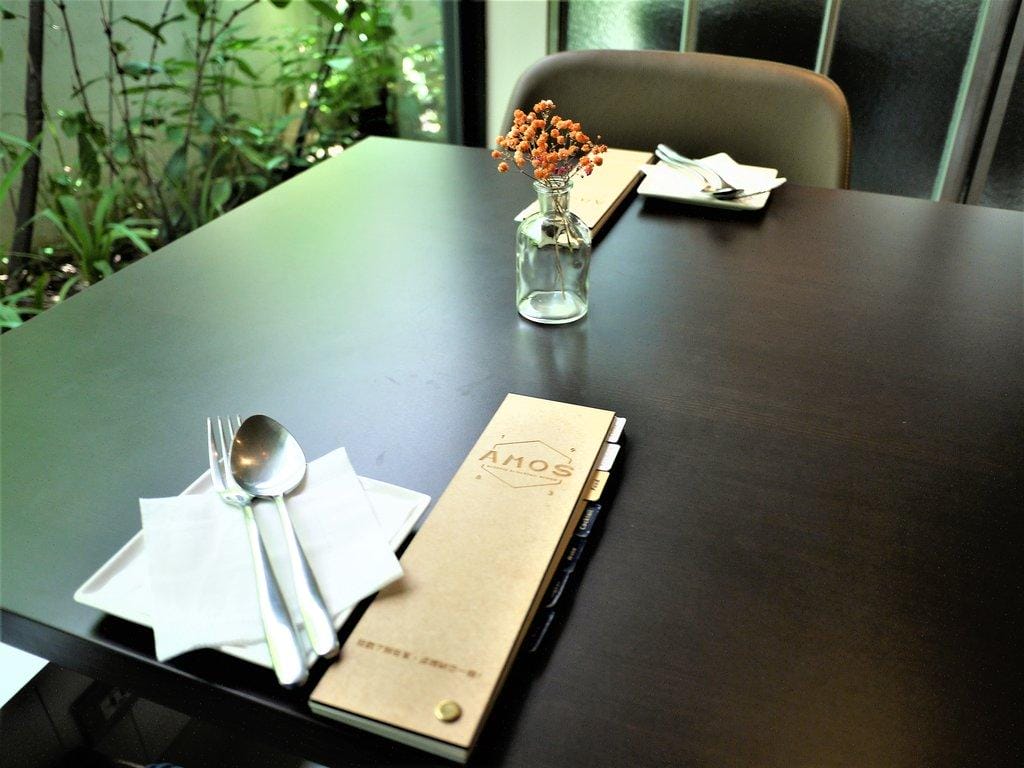 【永康街餐酒館】AMOS bistro,精緻主餐.甜點 / 手沖咖啡 / 創意調酒,擄獲女孩們的心!捷運東門站 - 第9張圖 【永康街餐酒館】AMOS bistro,精緻主餐.甜點 / 手沖咖啡 / 創意調酒,擄獲女孩們的心!捷運東門站