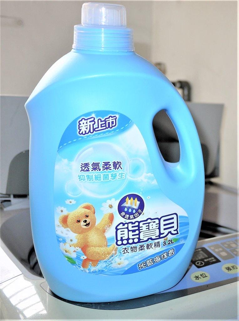 【生活】熊寶貝柔軟護衣精, 洗衣+護衣才是衣百分.沁藍海洋香 / 7合1護衣 - 第6張圖 【生活】熊寶貝柔軟護衣精, 洗衣+護衣才是衣百分.沁藍海洋香 / 7合1護衣