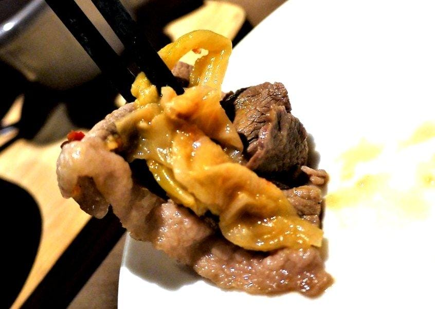 【三重火鍋】麻妃頂極麻辣鴛鴦鍋,東北酸菜白肉鍋 / 黑豬香菇丸 / 天使紅蝦.台北麻辣火鍋推薦 - 第28張圖 【三重火鍋】麻妃頂極麻辣鴛鴦鍋,東北酸菜白肉鍋 / 黑豬香菇丸 / 天使紅蝦.台北麻辣火鍋推薦