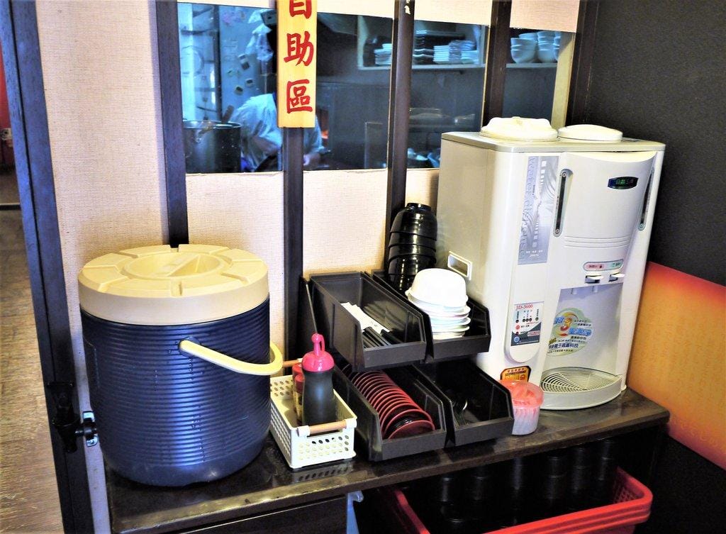 【板橋日式料理】八八食堂♥超高CP值♥生魚片 / 握壽司 / 手卷 / 丼飯 / 烤物.讓人一再回味無窮 - 第8張圖 【板橋日式料理】八八食堂♥超高CP值♥生魚片 / 握壽司 / 手卷 / 丼飯 / 烤物.讓人一再回味無窮