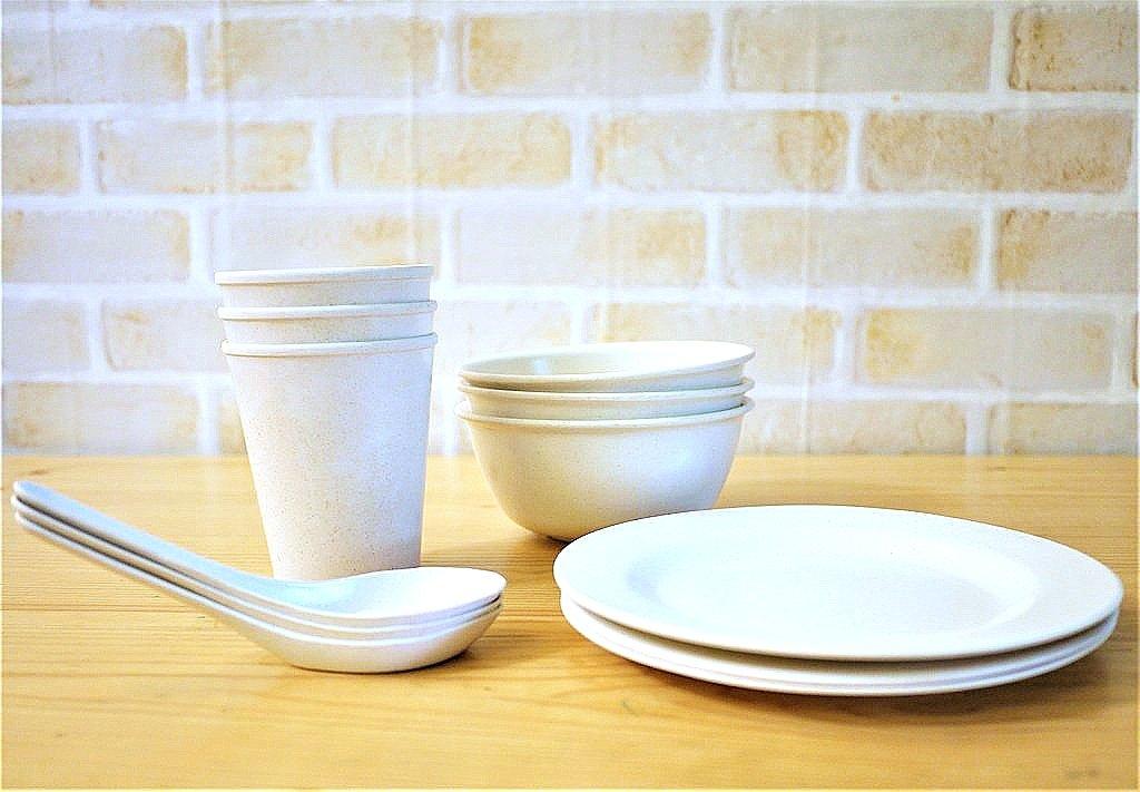 【餐具/網購】竹纖維環保餐具組.天然無毒成分.使用起來好安心!和免洗餐具說掰掰~ - 第3張圖 【餐具/網購】竹纖維環保餐具組.天然無毒成分.使用起來好安心!和免洗餐具說掰掰~