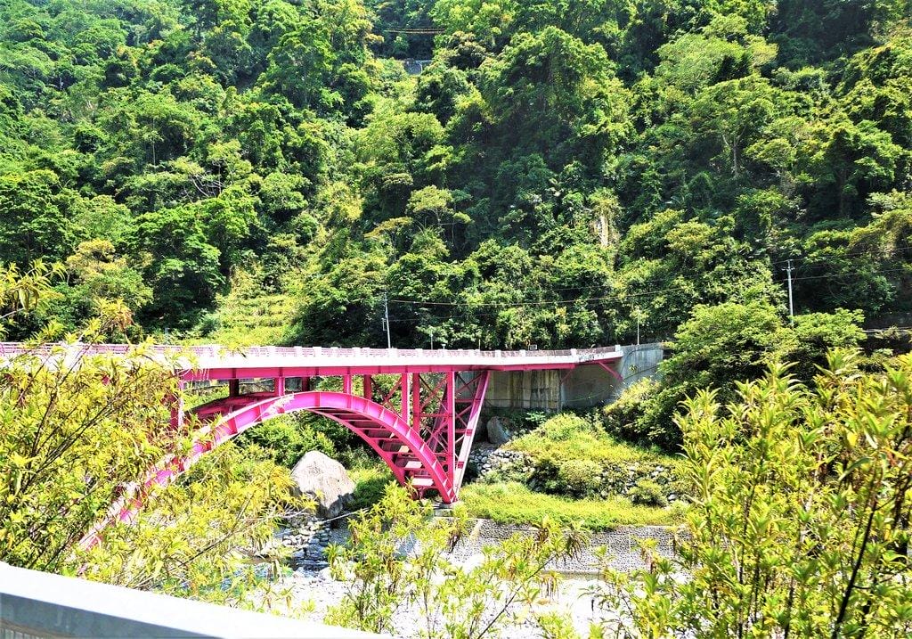 【谷關民宿】台中八仙山莊.一泊二食,渡假小木屋,呼吸自然芬多精 / 八仙國家森林遊樂區 - 第4張圖 【谷關民宿】台中八仙山莊.一泊二食,渡假小木屋,呼吸自然芬多精 / 八仙國家森林遊樂區