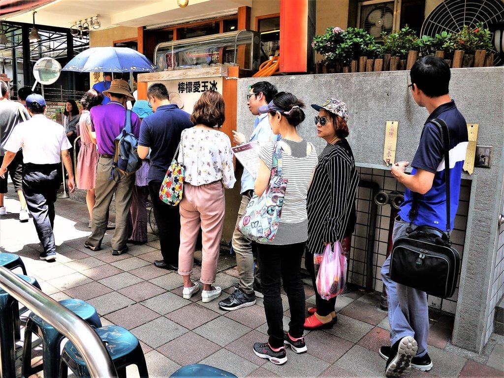 【台北米其林餐廳推薦】雙月食品社 熬出自然清甜的雞湯 / 補氣又養生 - 第42張圖 【台北米其林餐廳推薦】雙月食品社 熬出自然清甜的雞湯 / 補氣又養生