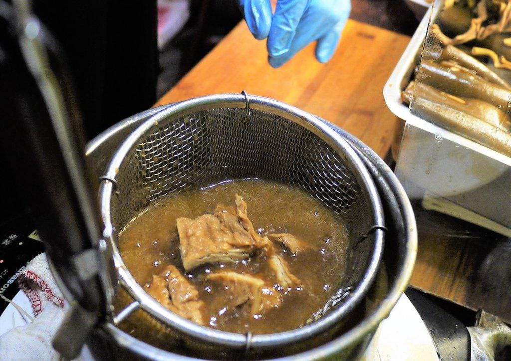 【台北米其林餐廳推薦】雙月食品社 熬出自然清甜的雞湯 / 補氣又養生 - 第10張圖 【台北米其林餐廳推薦】雙月食品社 熬出自然清甜的雞湯 / 補氣又養生