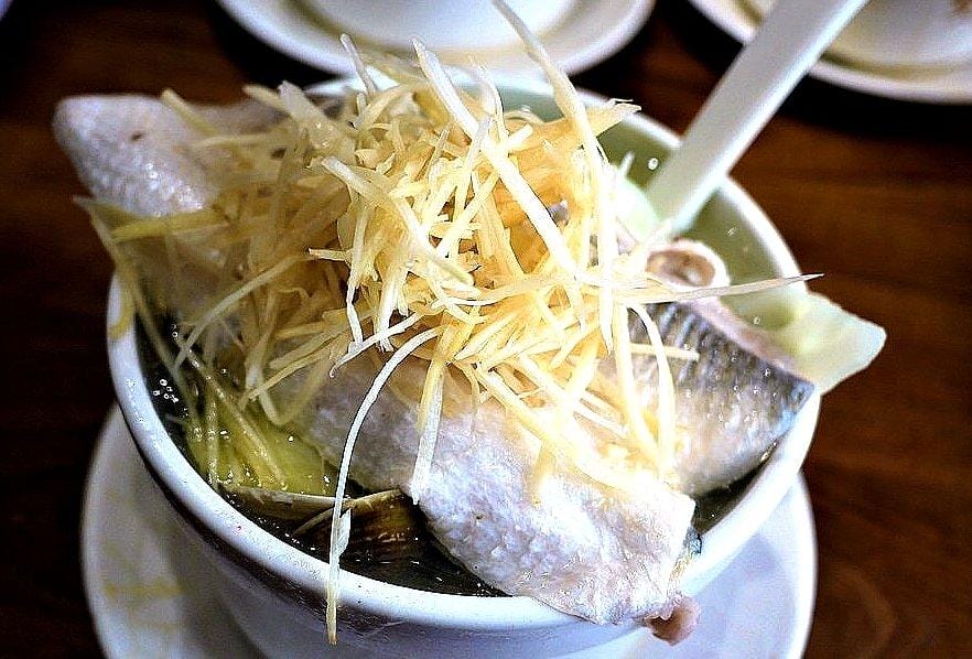 【台北米其林餐廳推薦】雙月食品社 熬出自然清甜的雞湯 / 補氣又養生 - 第23張圖 【台北米其林餐廳推薦】雙月食品社 熬出自然清甜的雞湯 / 補氣又養生