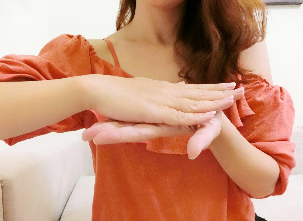 【身體保養推薦】美之極潤膚乳 質地清爽配方 / 長效滋潤肌膚 - 第7張圖 【身體保養推薦】美之極潤膚乳 質地清爽配方 / 長效滋潤肌膚