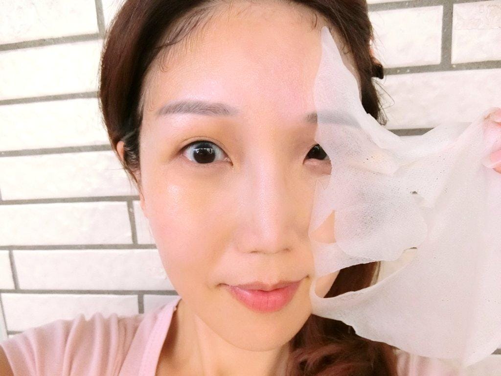 【保濕保養推薦】 鉑蜜肌 逆齡甦活極萃油 / 煥白光耀超導面膜 . 賦予親膚新感受 - 第11張圖 【保濕保養推薦】 鉑蜜肌 逆齡甦活極萃油 / 煥白光耀超導面膜 . 賦予親膚新感受