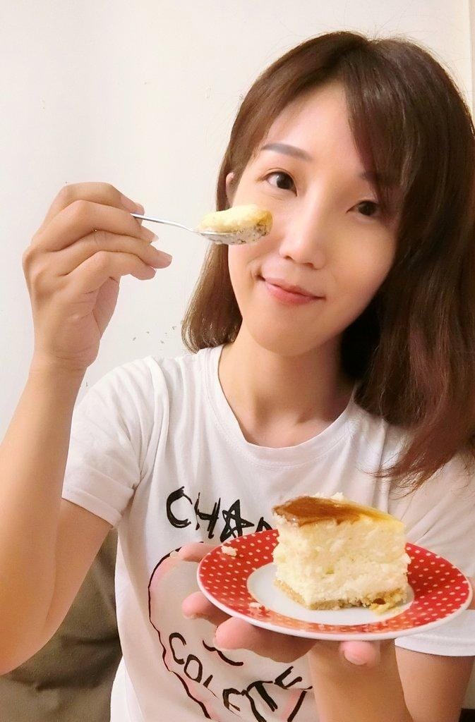 宅配甜點推薦 超品起司烘焙工坊 藍紋重乳酪蛋糕 . 獨特而濃郁的風味 / 團購推薦 - 第14張圖 宅配甜點推薦 超品起司烘焙工坊 藍紋重乳酪蛋糕 . 獨特而濃郁的風味 / 團購推薦