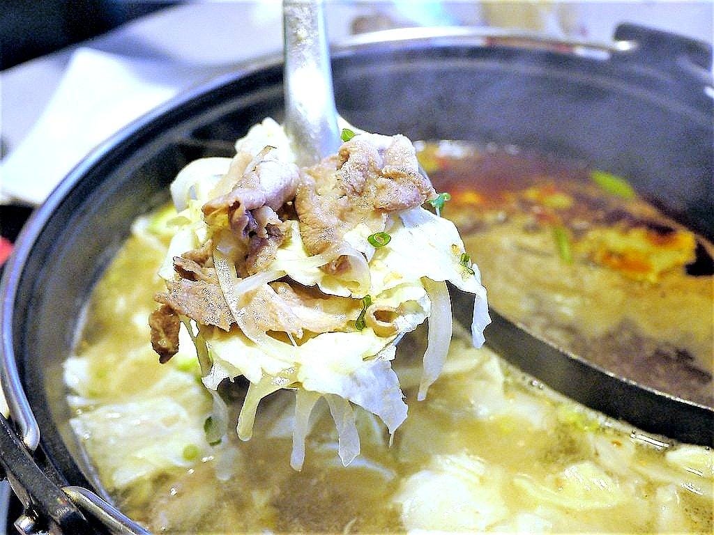 【松山火鍋】可利亞石頭火鍋 承襲經典好滋味 麻辣火鍋 / 豐富新鮮食材 / Häagen-Dazs冰淇淋 - 第16張圖 【松山火鍋】可利亞石頭火鍋 承襲經典好滋味 麻辣火鍋 / 豐富新鮮食材 / Häagen-Dazs冰淇淋