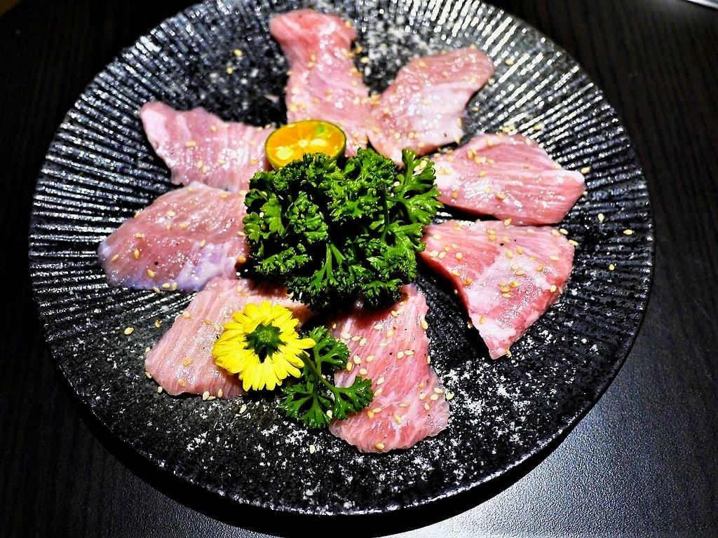 【府中燒肉居酒屋】新野町燒肉居酒屋 聊天小酌好地方 . 新野町豆腐 / 唐揚雞 / 板腱牛 / 日式生牛肉.捷運府中站 - 第14張圖 【府中燒肉居酒屋】新野町燒肉居酒屋 聊天小酌好地方 . 新野町豆腐 / 唐揚雞 / 板腱牛 / 日式生牛肉.捷運府中站