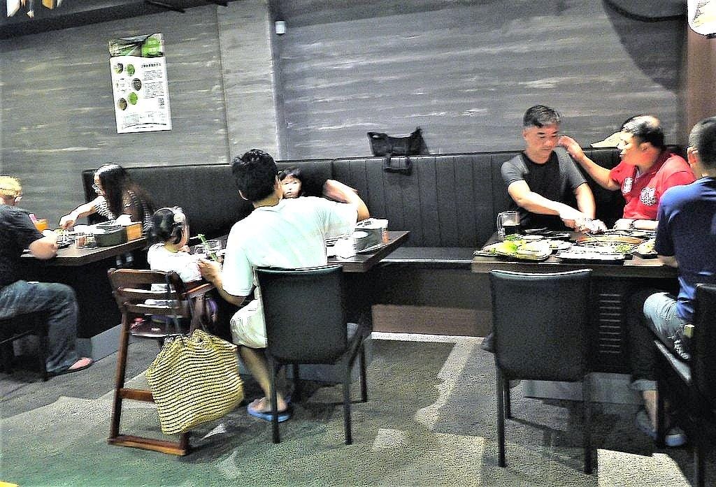 【府中燒肉居酒屋】新野町燒肉居酒屋 聊天小酌好地方 . 新野町豆腐 / 唐揚雞 / 板腱牛 / 日式生牛肉.捷運府中站 - 第6張圖 【府中燒肉居酒屋】新野町燒肉居酒屋 聊天小酌好地方 . 新野町豆腐 / 唐揚雞 / 板腱牛 / 日式生牛肉.捷運府中站