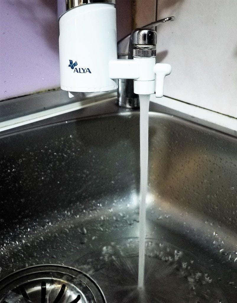 【居家飲水】 ALYA 歐漾淨水 龍頭式五段生飲淨水器FF-5600 . 體積輕巧 / 輕鬆安裝 / 重重過濾飲水超乾淨 - 第17張圖 【居家飲水】 ALYA 歐漾淨水 龍頭式五段生飲淨水器FF-5600 . 體積輕巧 / 輕鬆安裝 / 重重過濾飲水超乾淨