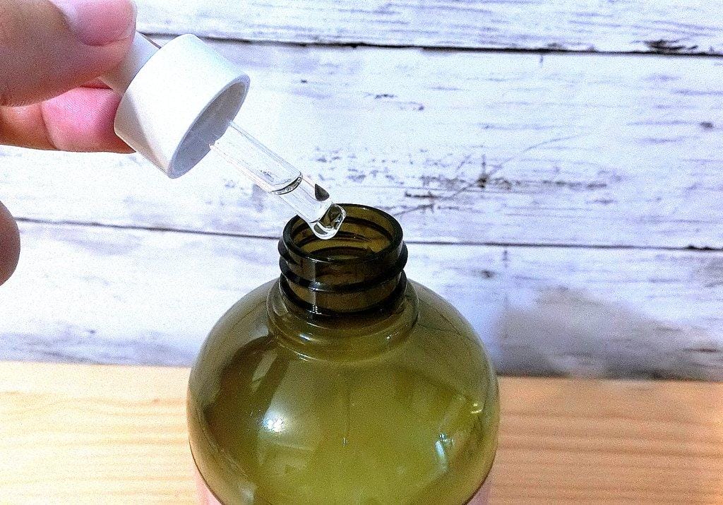 【淨白系列】Zephyrine初時肌 藻粹煥白安瓶精華 . 對抗炎熱夏天 / 白皙保養秘密 - 第13張圖 【淨白系列】Zephyrine初時肌 藻粹煥白安瓶精華 . 對抗炎熱夏天 / 白皙保養秘密
