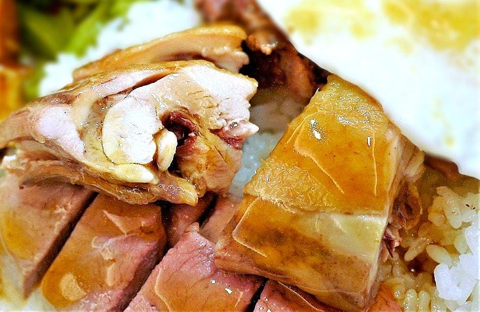 【信義區港式燒臘】上悅龍記燒臘-台北世貿店 脆皮燒肉 / 蜜汁叉燒 平價又美味的燒臘店 - 第15張圖 【信義區港式燒臘】上悅龍記燒臘-台北世貿店 脆皮燒肉 / 蜜汁叉燒 平價又美味的燒臘店