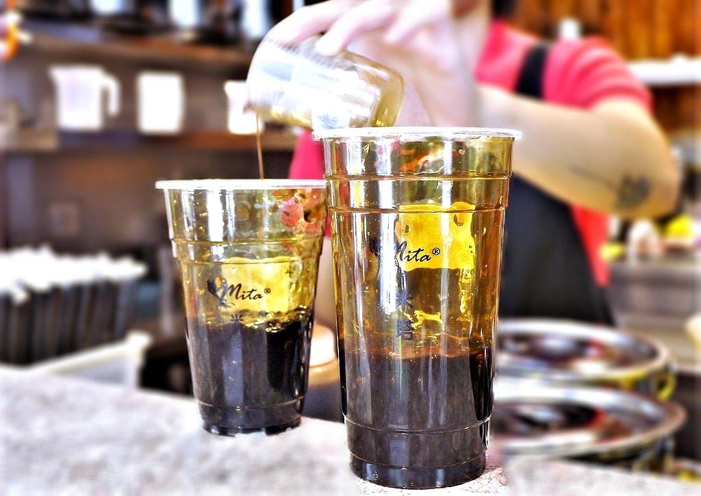 【最夯的黑糖飲品】 米塔黑糖飲品-杭州店 排隊名店  黑糖雙Q鮮奶 . 黑糖仙草鮮奶