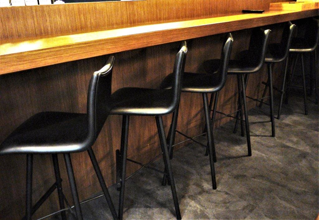 【東區居酒屋】悄悄杯居酒屋 日式裝潢享受溫暖酒食 / 串燒.調酒.燒烤 / 深夜食堂 宵夜(忠孝復興站 / 市民大道) - 第7張圖 【東區居酒屋】悄悄杯居酒屋 日式裝潢享受溫暖酒食 / 串燒.調酒.燒烤 / 深夜食堂 宵夜(忠孝復興站 / 市民大道)