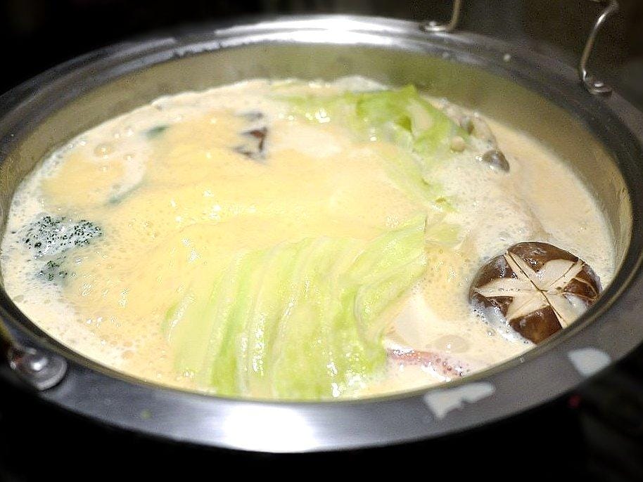 【永春站火鍋推薦】小鮮肉涮涮屋 頂級肉品 / 海鮮 . 超狂超澎湃 “蝦”爆了雙人海鮮套餐 - 第14張圖 【永春站火鍋推薦】小鮮肉涮涮屋 頂級肉品 / 海鮮 . 超狂超澎湃 “蝦”爆了雙人海鮮套餐