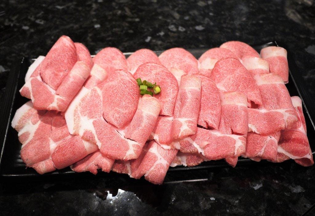【永春站火鍋推薦】小鮮肉涮涮屋 頂級肉品 / 海鮮 . 超狂超澎湃 “蝦”爆了雙人海鮮套餐 - 第16張圖 【永春站火鍋推薦】小鮮肉涮涮屋 頂級肉品 / 海鮮 . 超狂超澎湃 “蝦”爆了雙人海鮮套餐